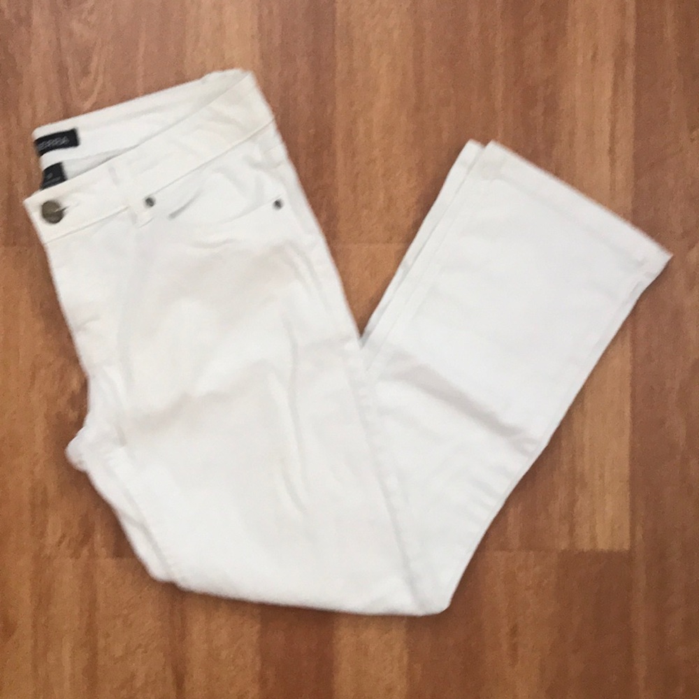 Generra White Capris